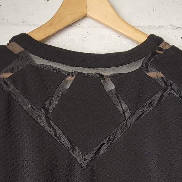 Vero Moda Black Shift Dress • Size Large • 3/4 Sleeve Business Casual - Picture 4 of 7